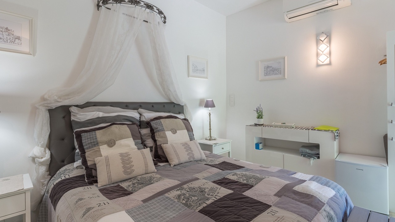 Photo of Bedroom in Puget