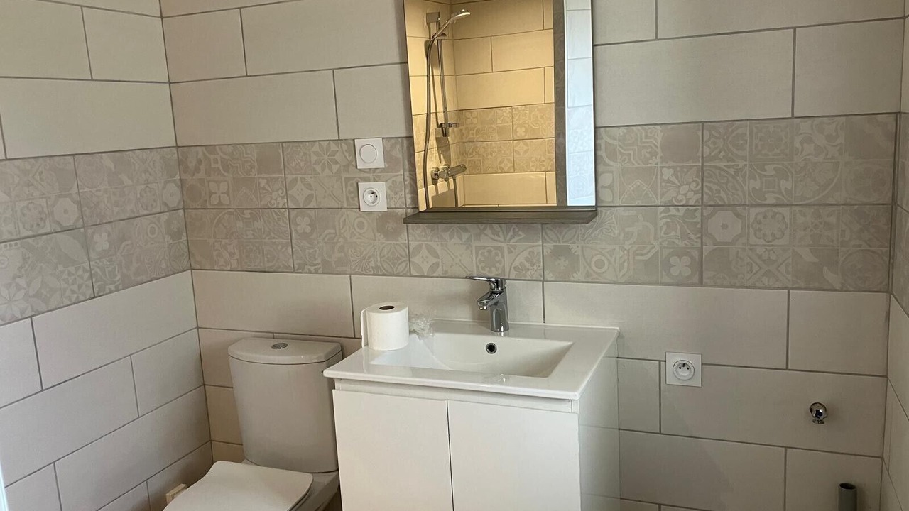Photo of Bathroom in Molamboz