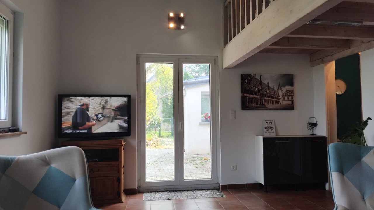 Photo of Livingroom in Chevigny-en-Valiere