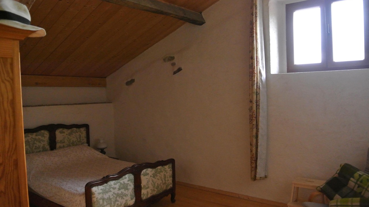 Photo of Bedroom in Claudon