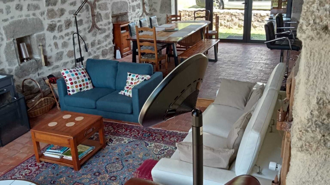 Photo of Livingroom in Lormes