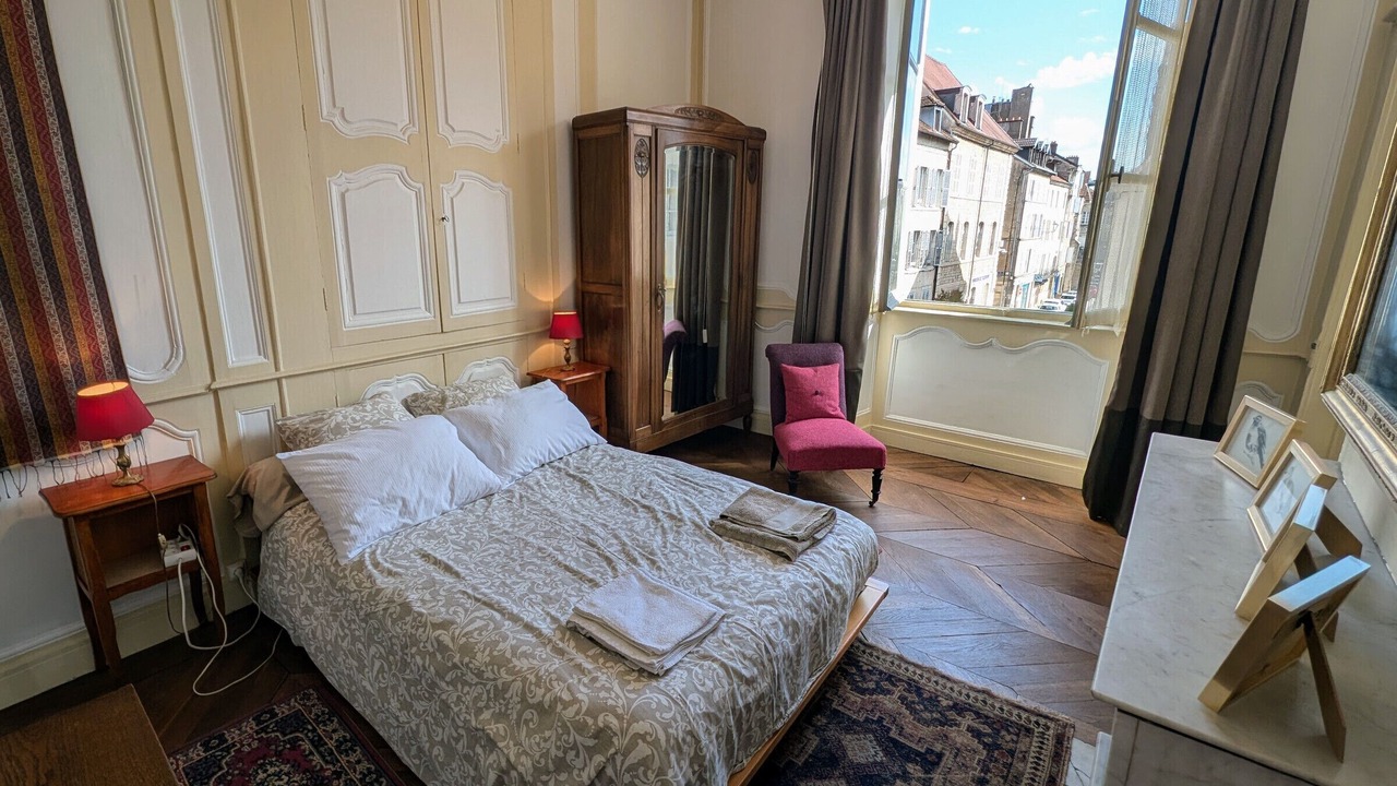 Photo of Bedroom in Vesoul