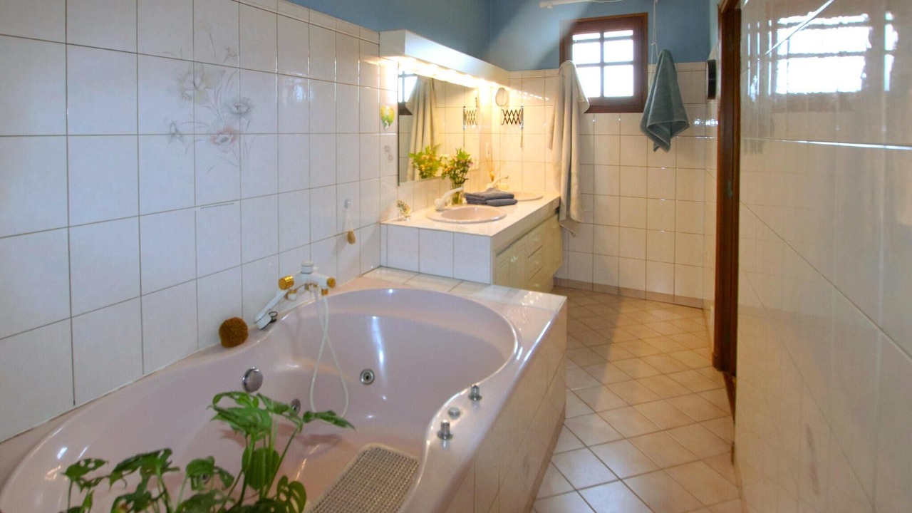 Photo of Bathroom in Saint-Sernin