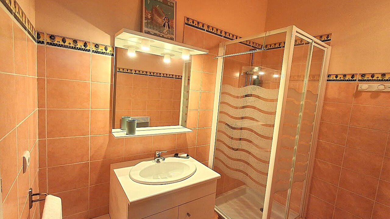 Photo of Bathroom in Le Poet-Laval