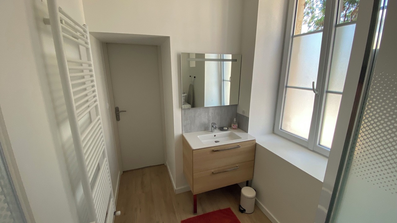 Photo of Bathroom in Paroisse Saint-Vincent-de-Paul