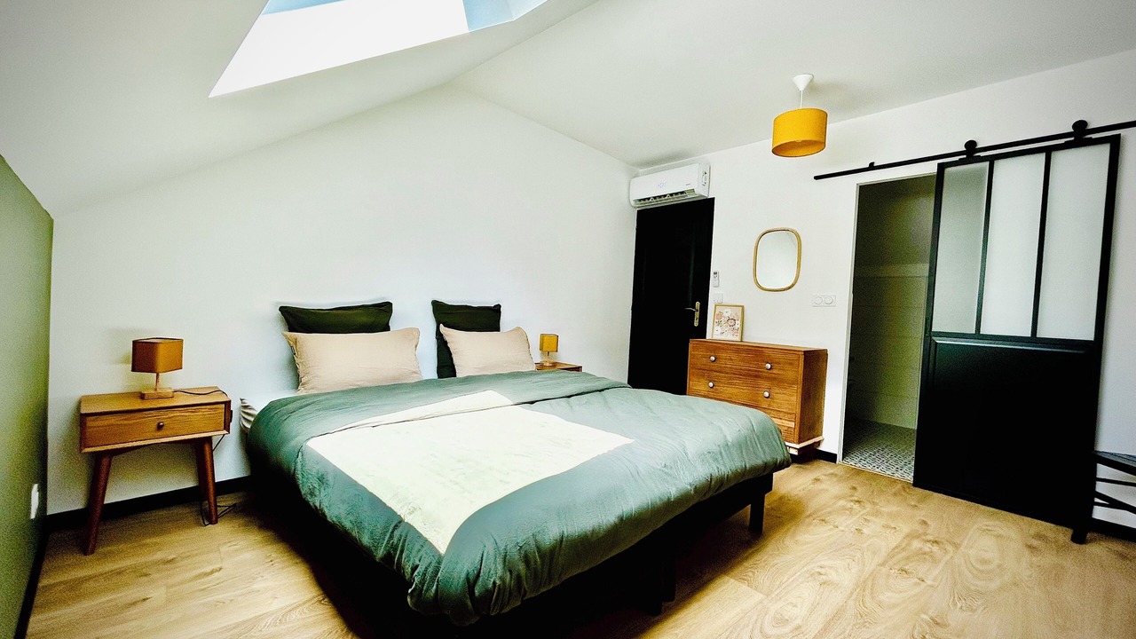 Photo of Bedroom in Menotey