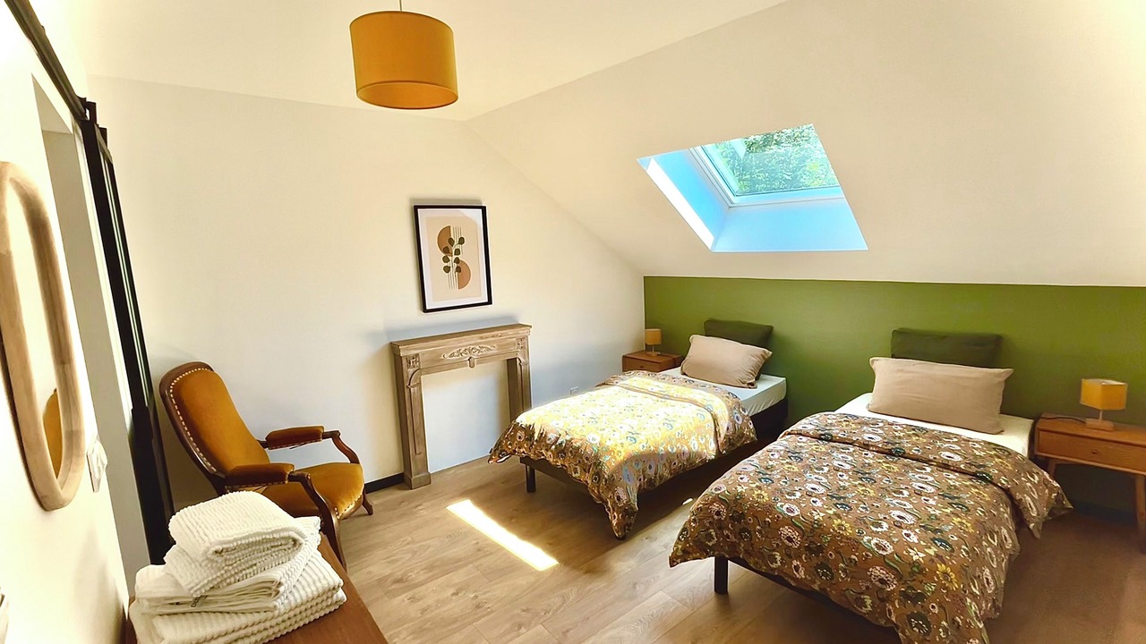 Photo of Bedroom in Menotey