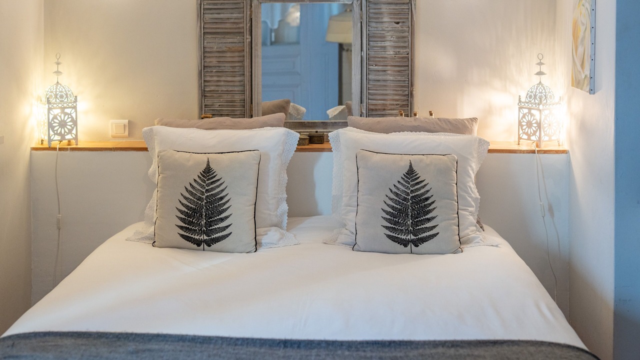 Photo of Bedroom in Suze-la-Rousse