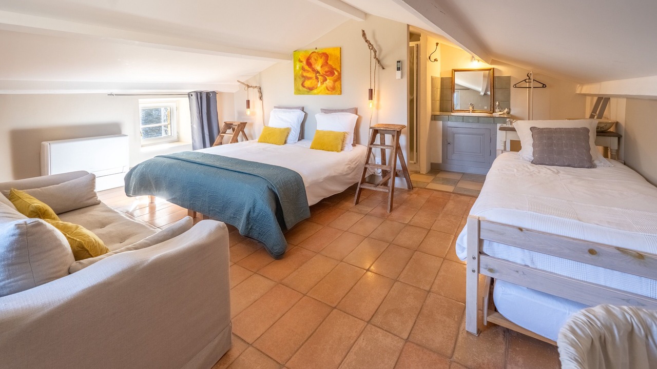 Photo of Bedroom in Suze-la-Rousse