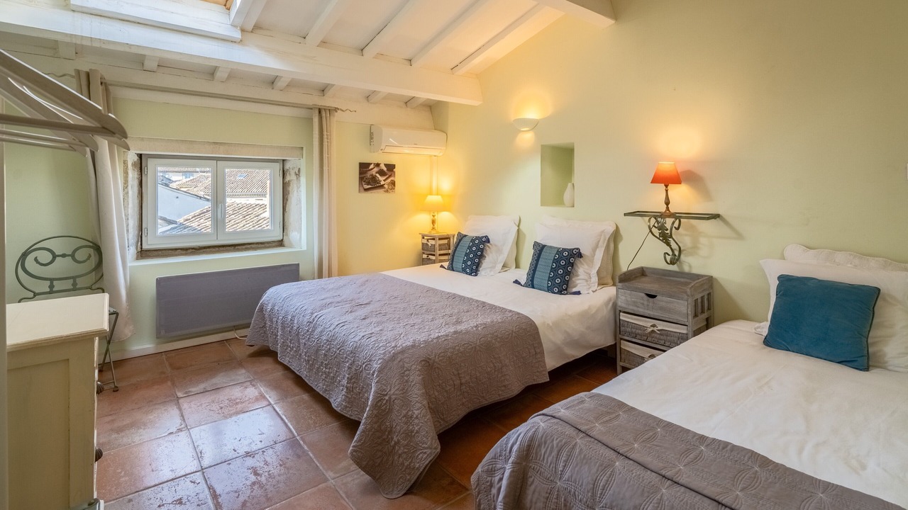 Photo of Bedroom in Suze-la-Rousse