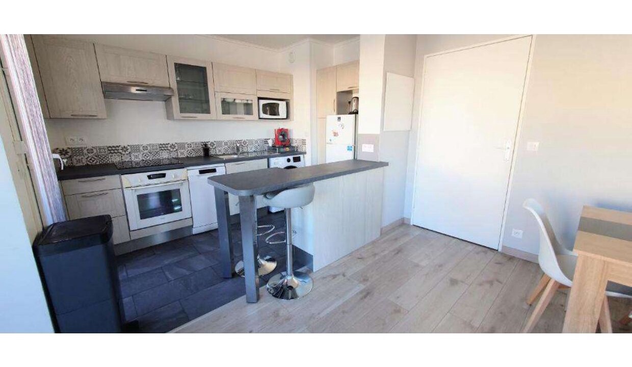 Photo of Kitchen in Orly