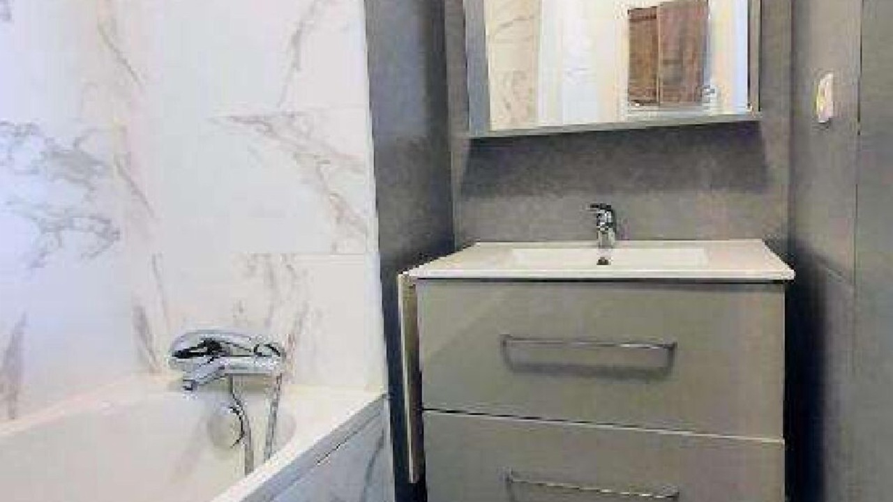 Photo of Bathroom in Orly