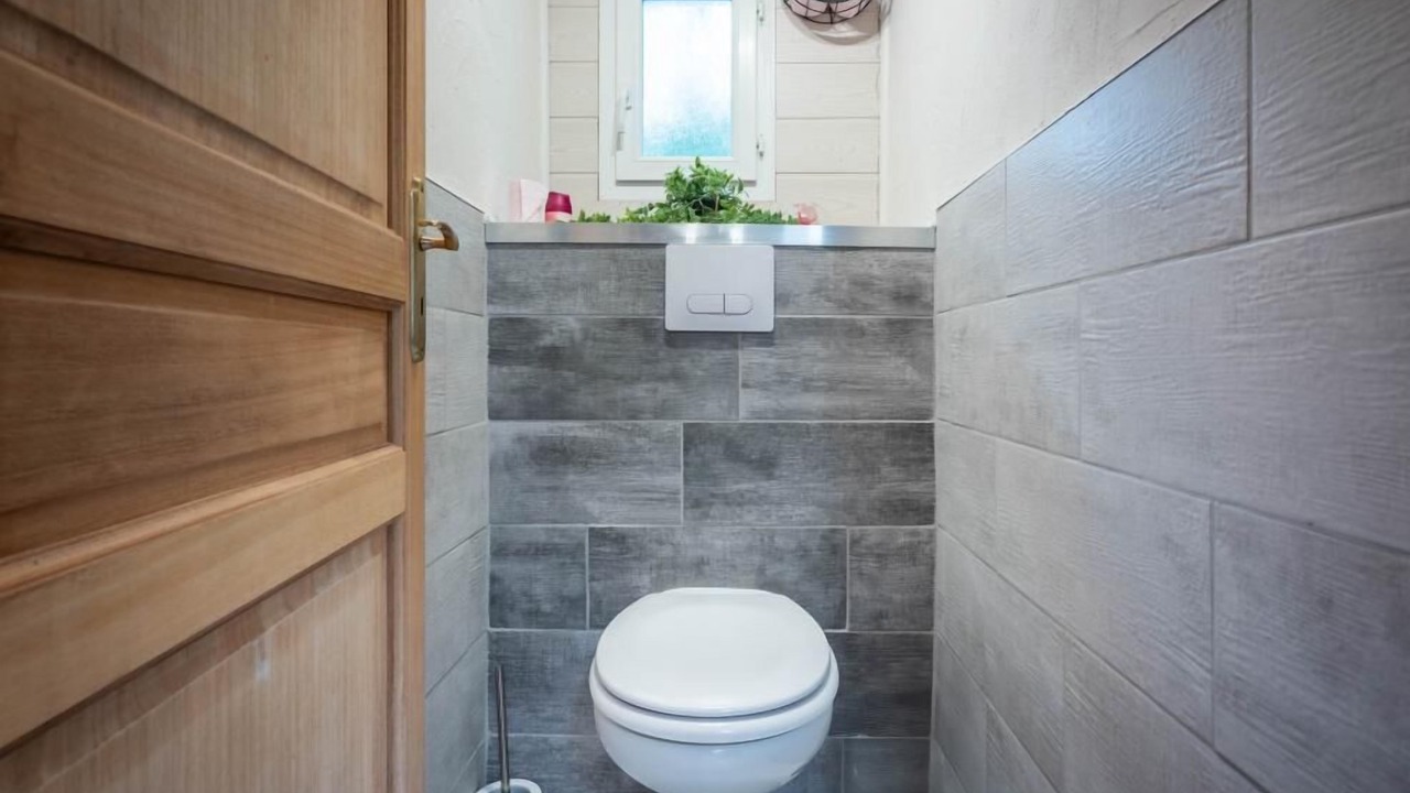 Photo of Bathroom in Renauvoid