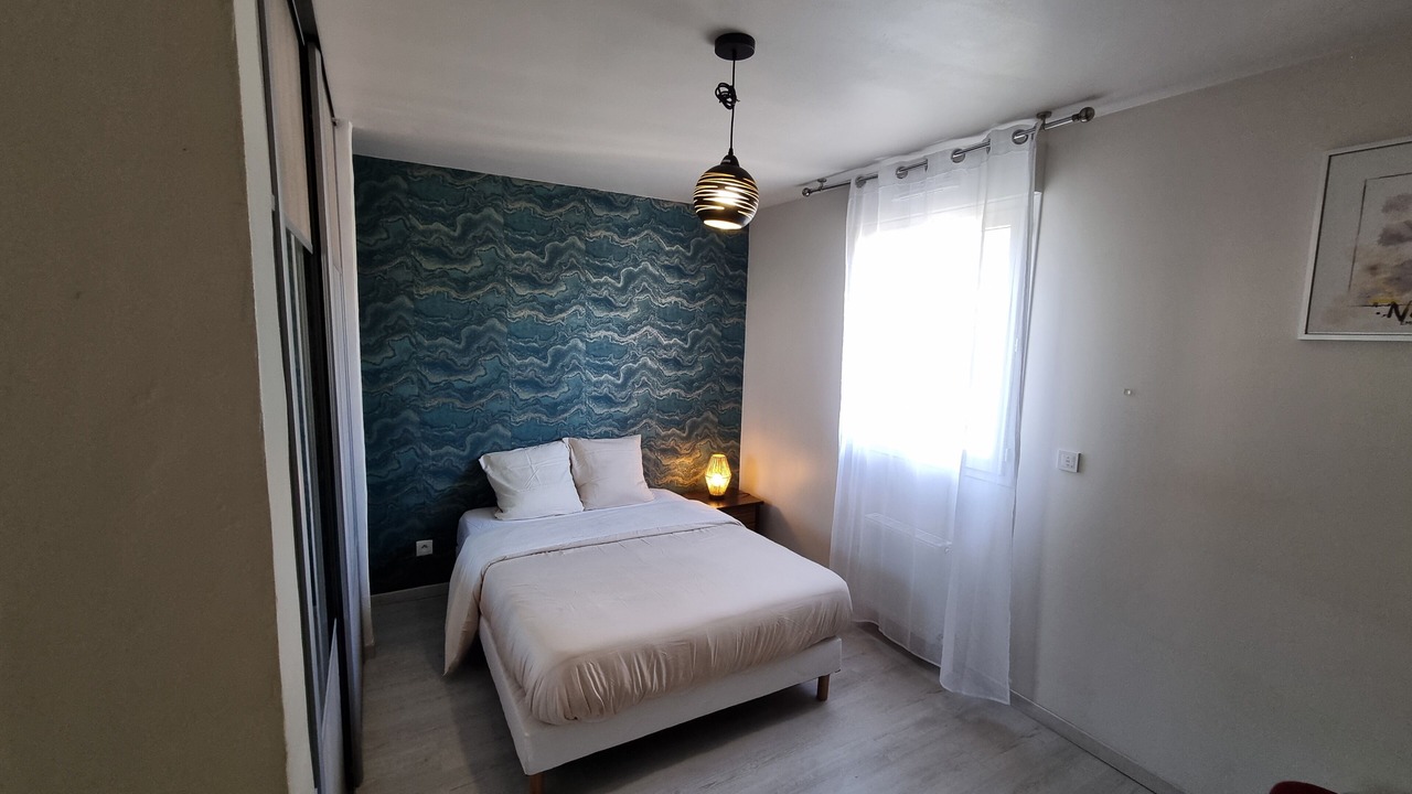 Photo of Bedroom in Sainte-Genevieve-des-Bois