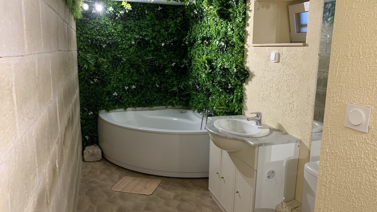 Photo of Bathroom in Saint-Julien