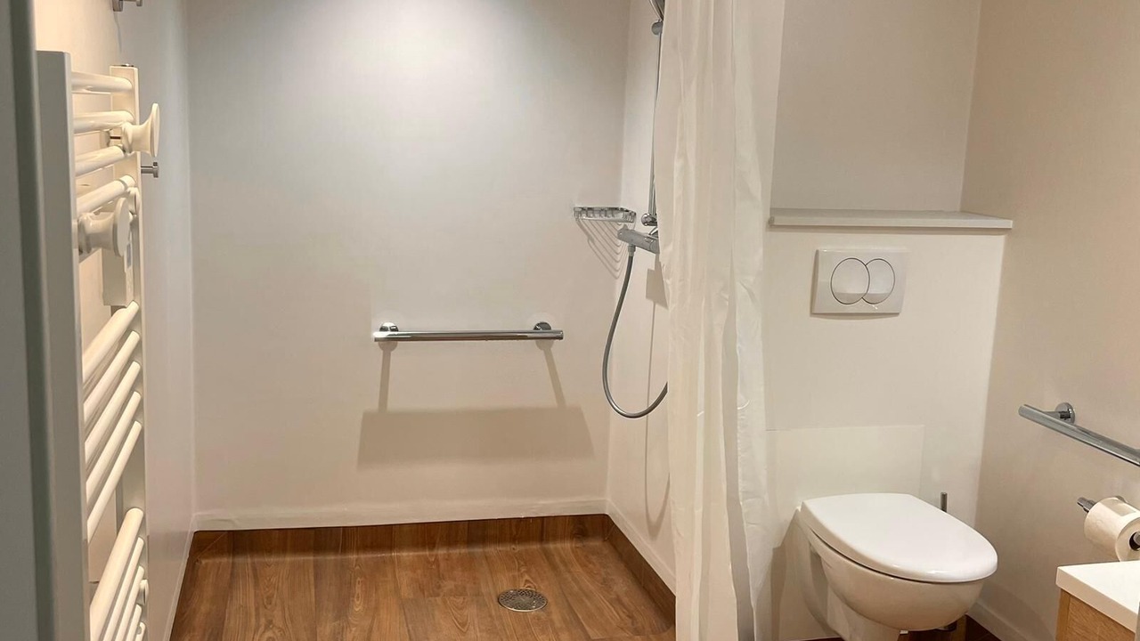 Photo of Bathroom in Faubourg-Raines