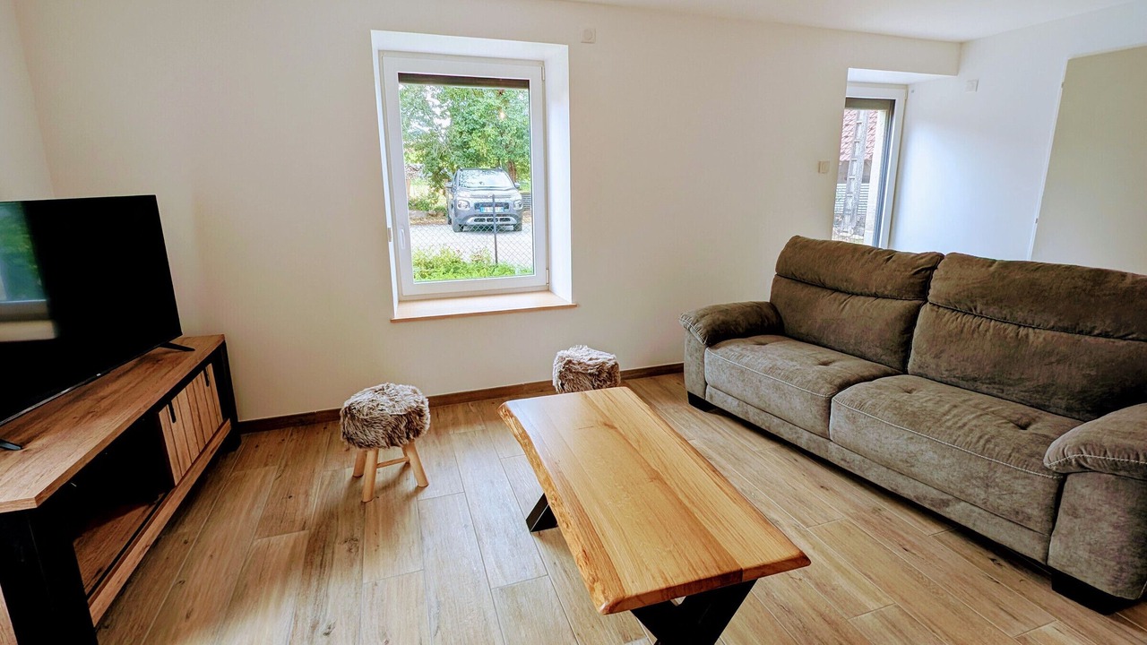 Photo of Livingroom in Les Fessey