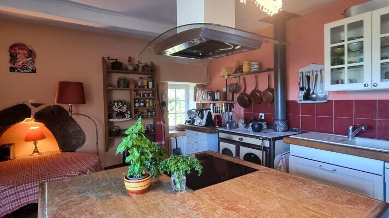 Photo of Kitchen in Saint-Jean-la-Vetre