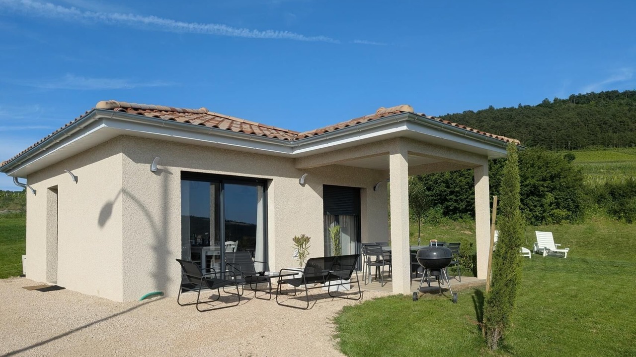 Photo of Outdoor in La Roche-Vineuse