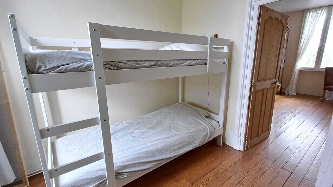 Photo of Bedroom in Tournus