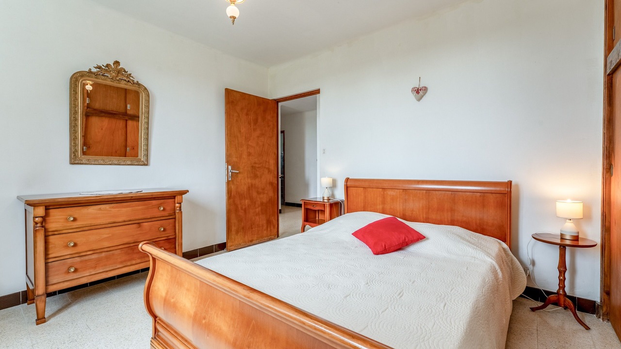 Photo of Bedroom in Rousset-les-Vignes