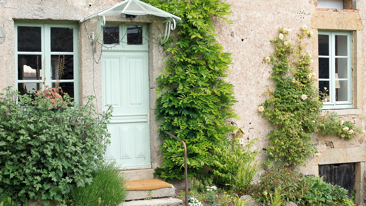 Photo of Outdoor in Menessaire