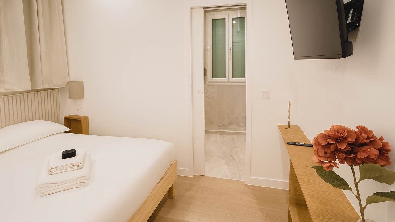 Photo of Bedroom in Quartier de la Maison-Blanche