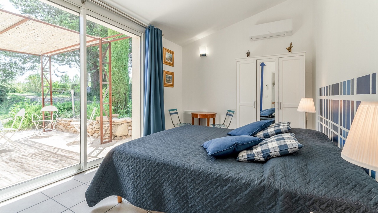 Photo of Bedroom in Entrechaux