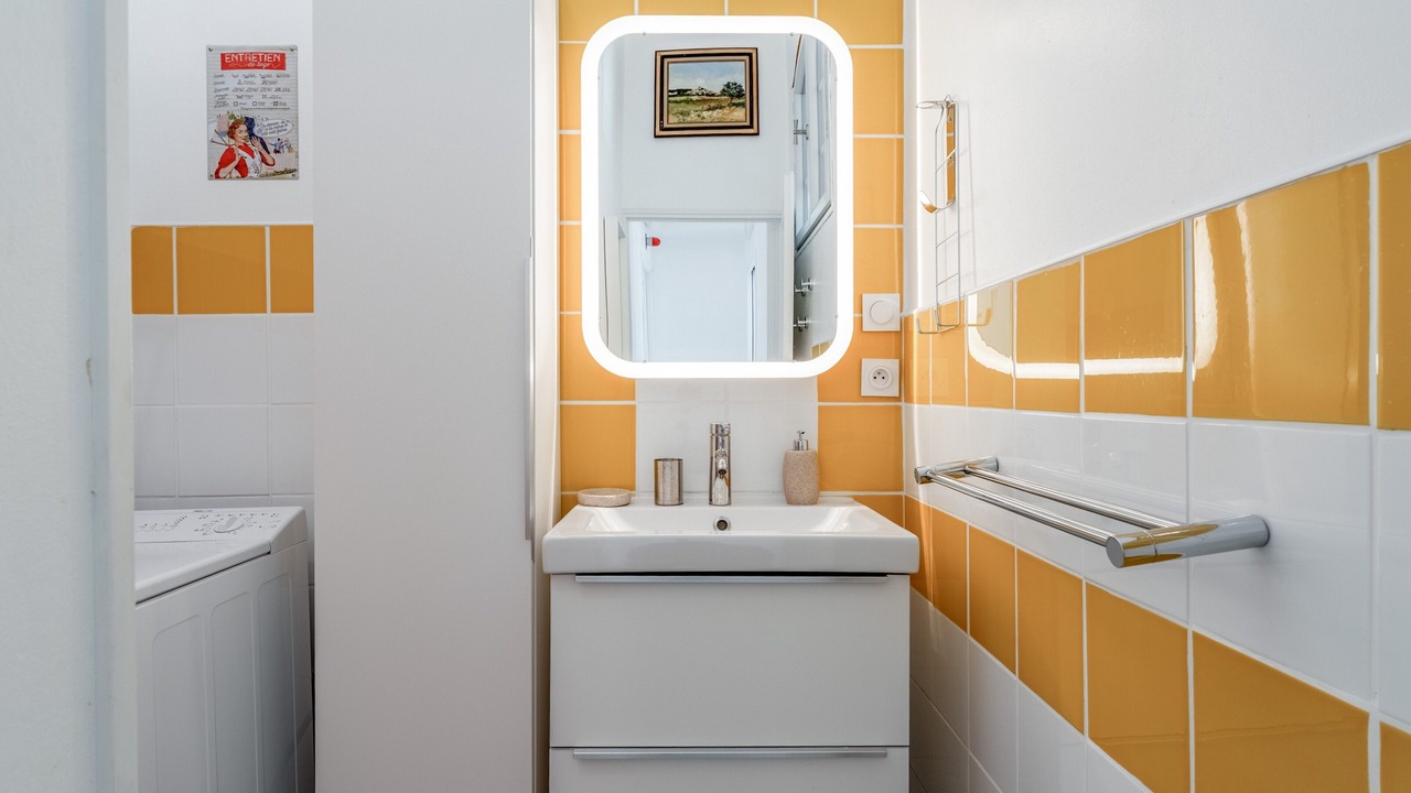 Photo of Bathroom in Entrechaux