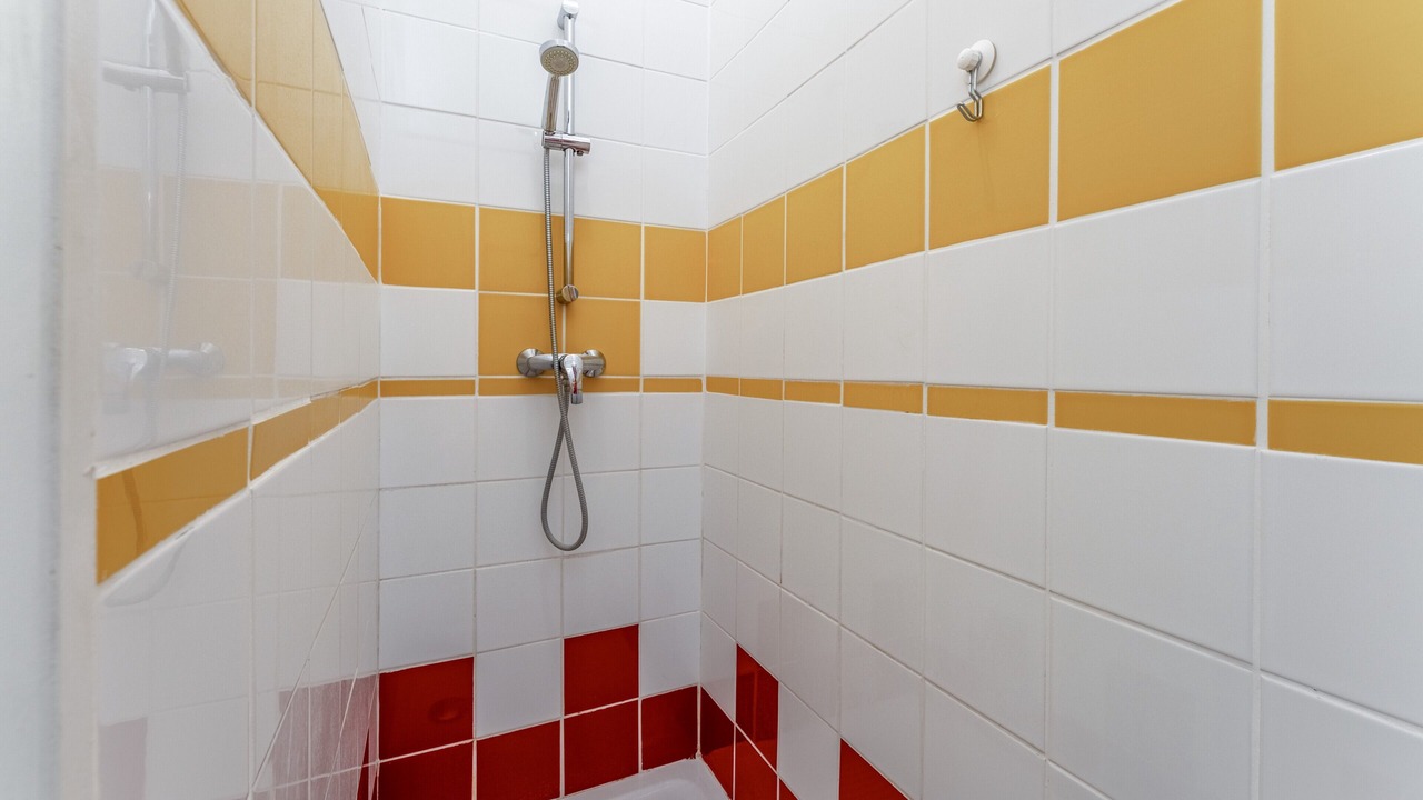 Photo of Bathroom in Entrechaux