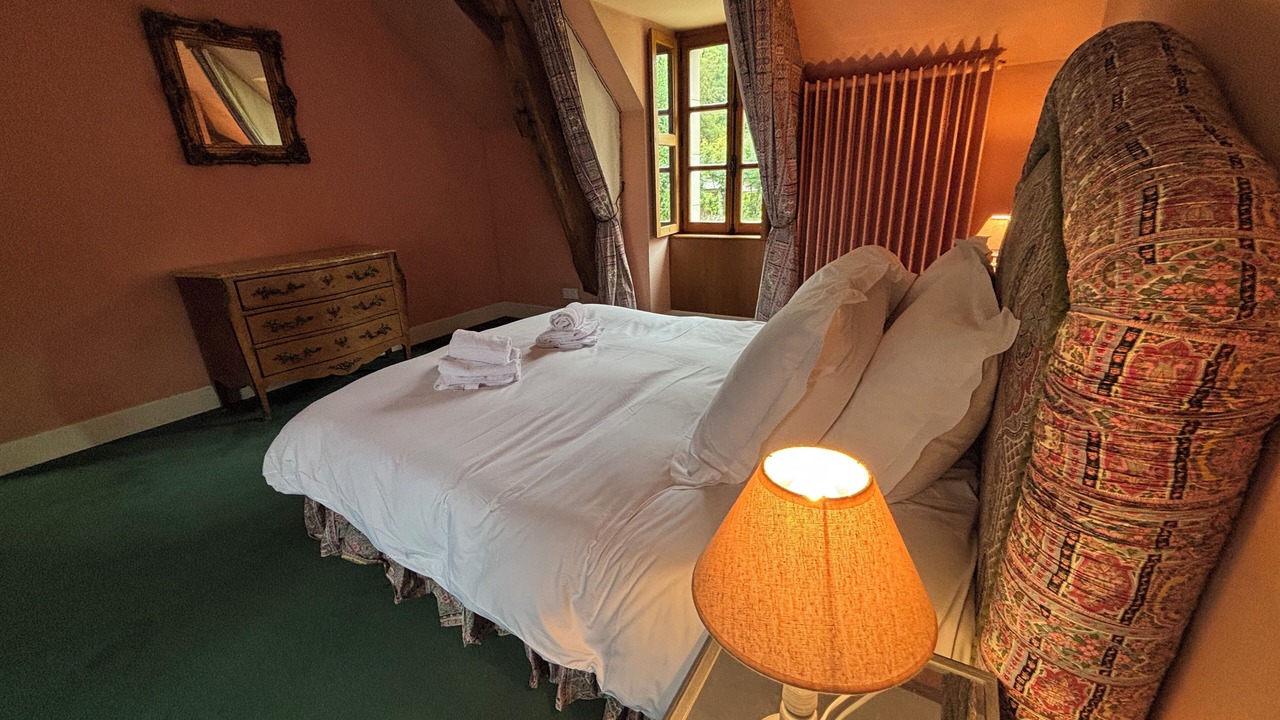 Photo of Bedroom in Saint-Pere
