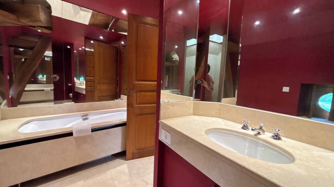 Photo of Bathroom in Saint-Pere