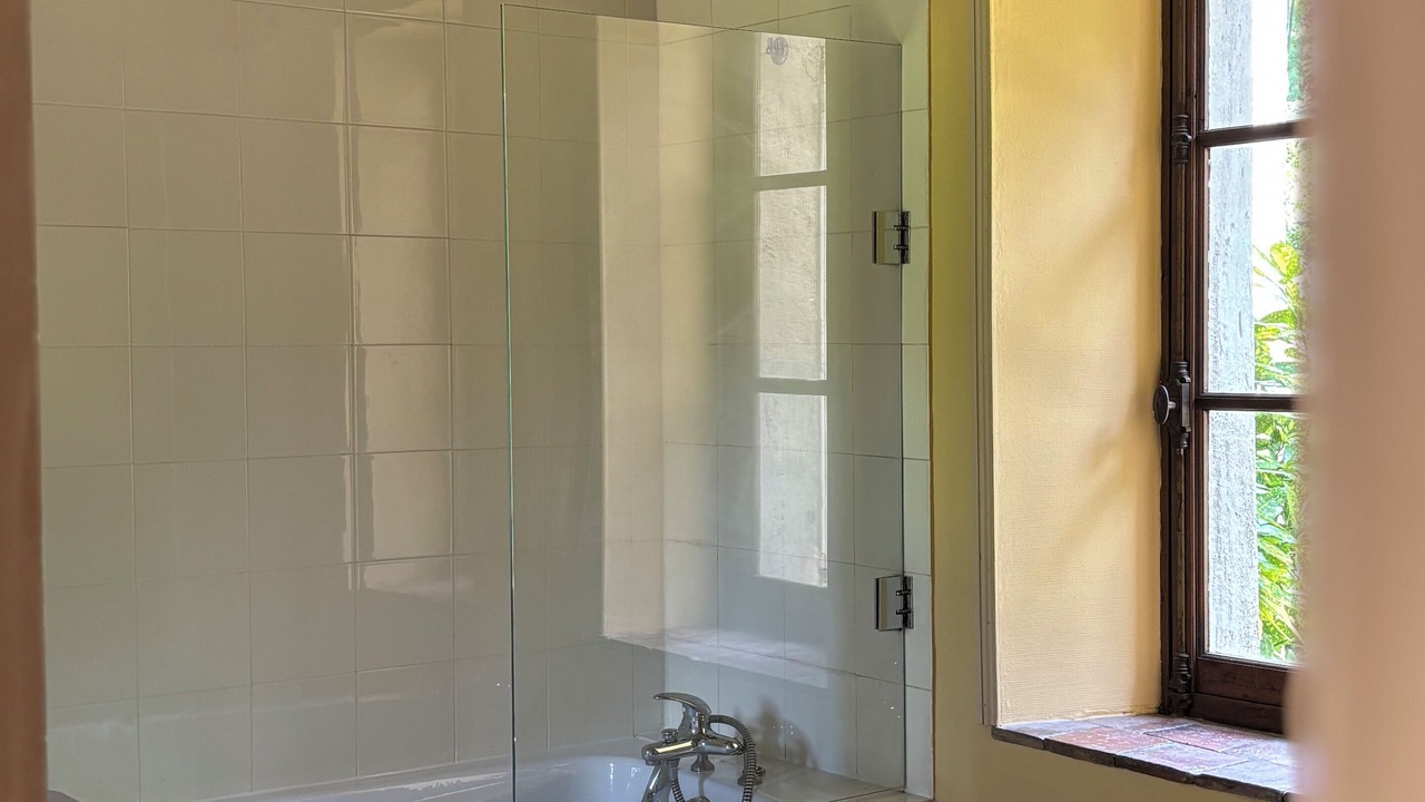 Photo of Bathroom in Saint-Pere