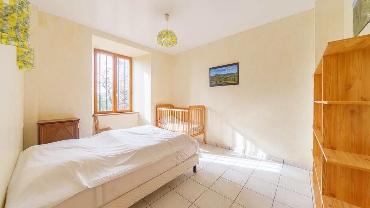 Photo of Bedroom in Valuejols