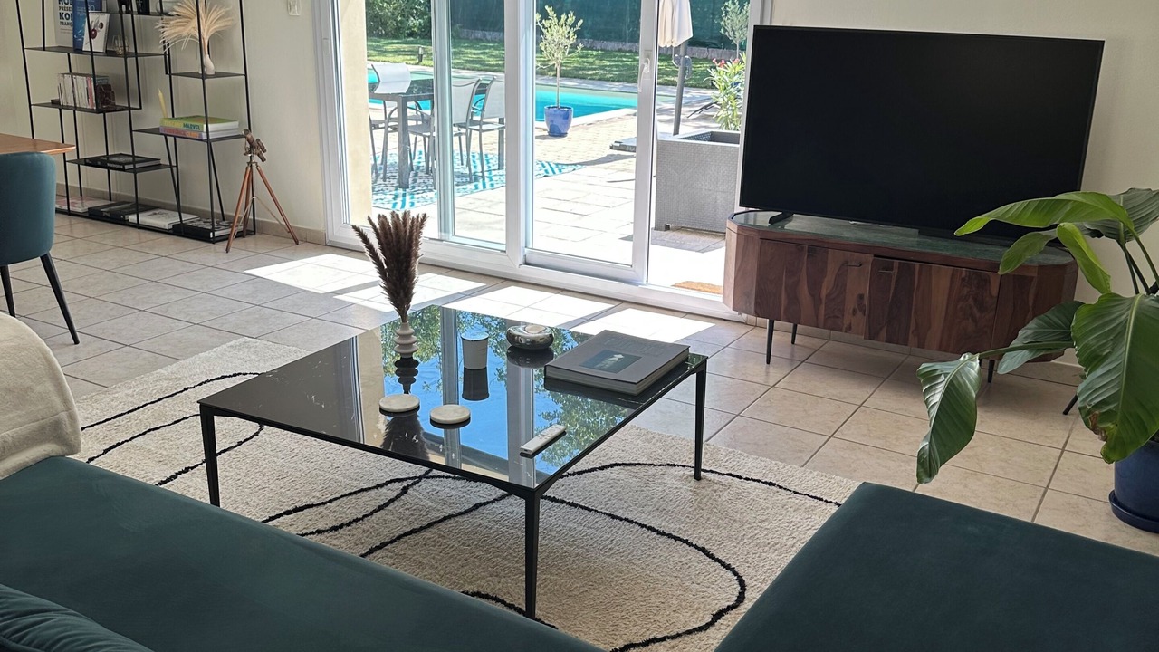 Photo of Livingroom in Saint-Genis-Pouilly
