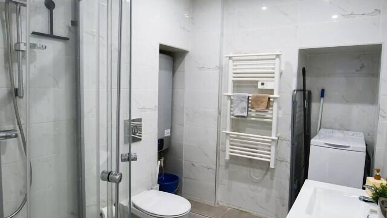 Photo of Bathroom in Chateau-Chinon