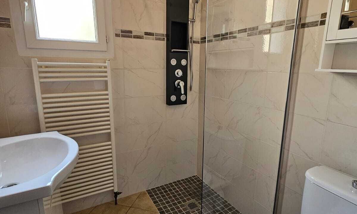 Photo of Bathroom in Volvent
