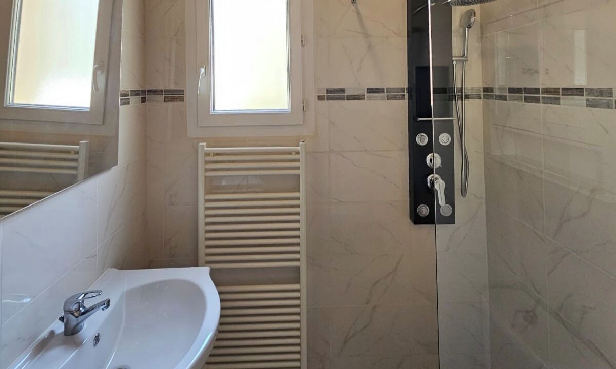 Photo of Bathroom in Volvent