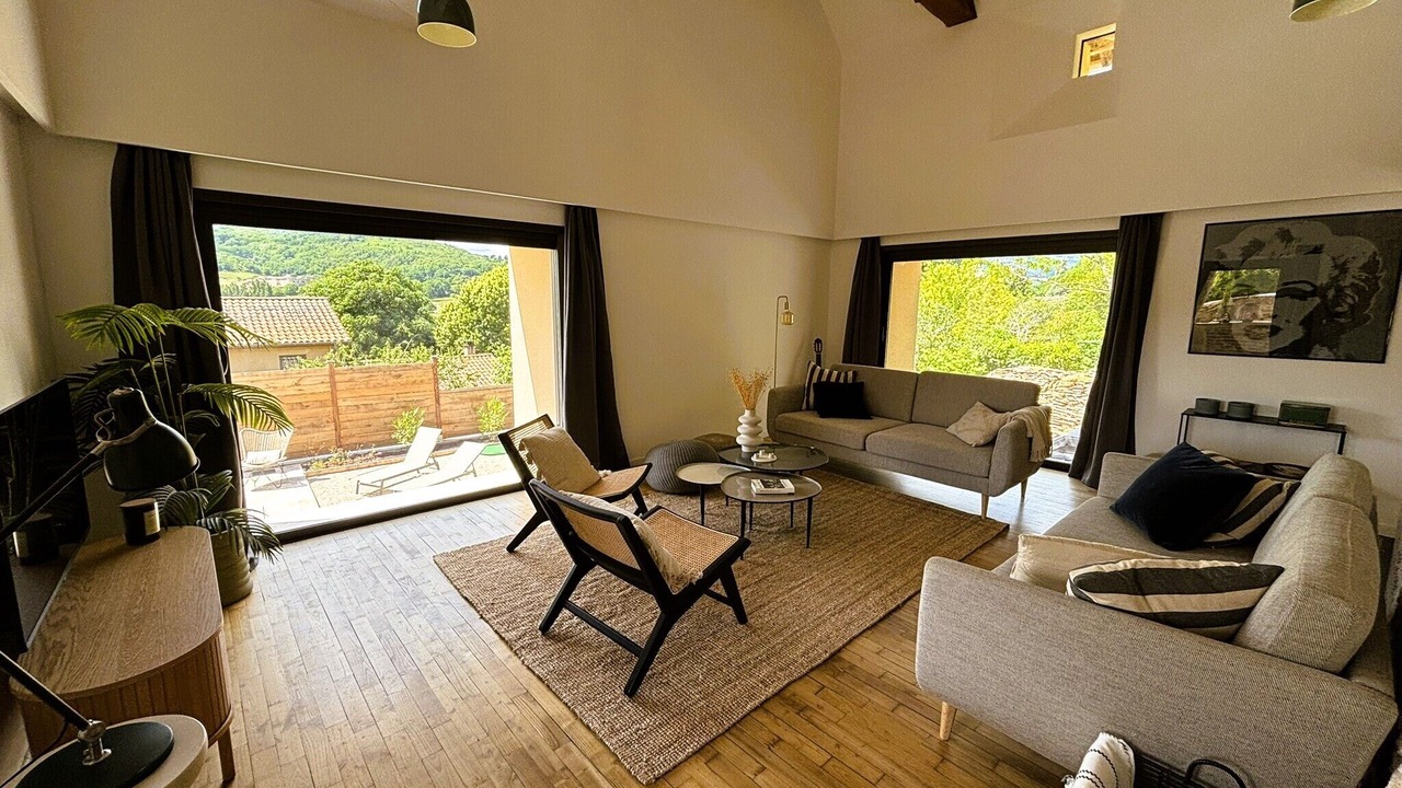 Photo of Livingroom in Maconnais Beaujolais Agglomeration