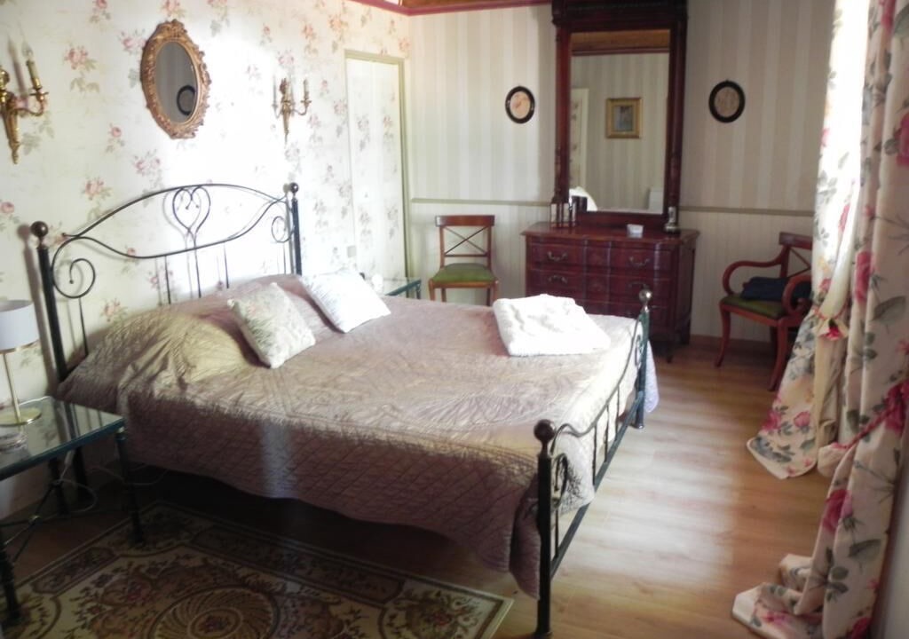 Photo of Bedroom in Bourg-le-Comte