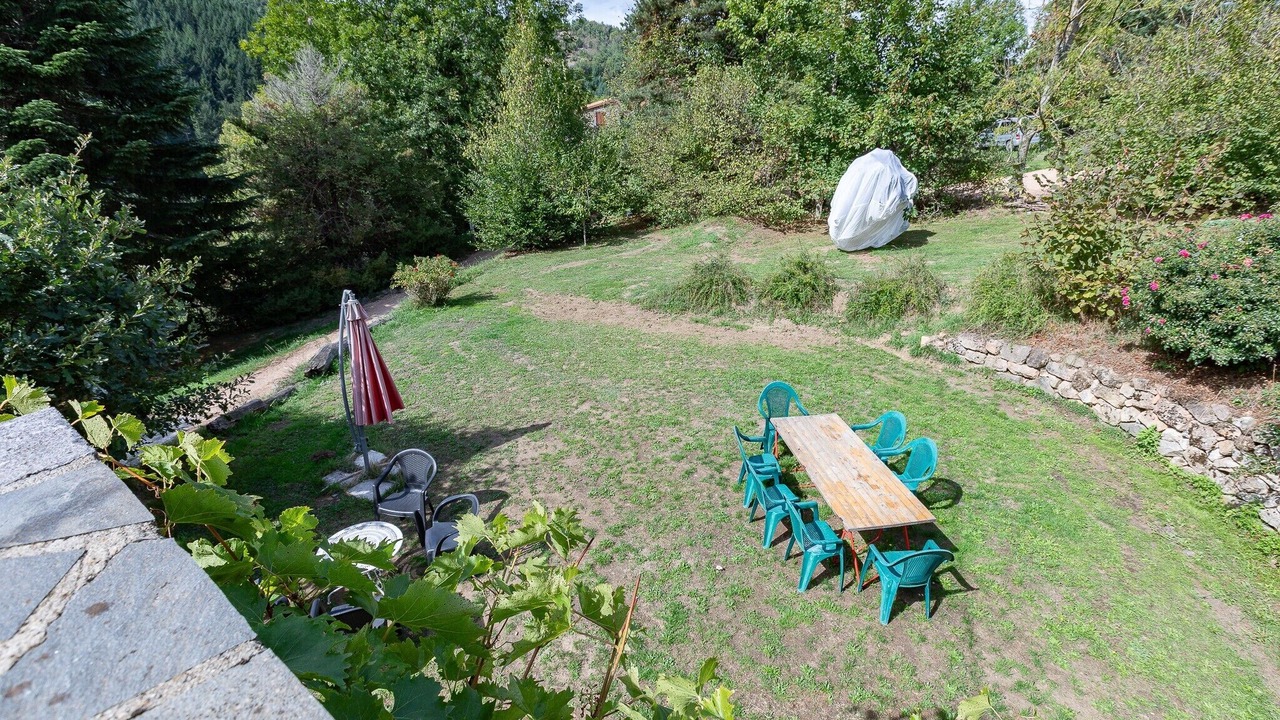 Photo of Outdoor in Saint-Barthelemy-Grozon