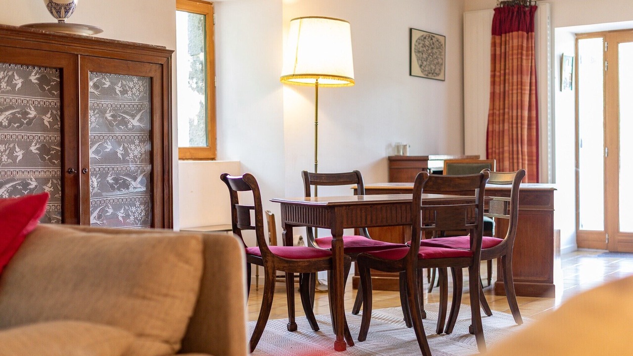 Photo of Livingroom in Saint-Barthelemy-Grozon