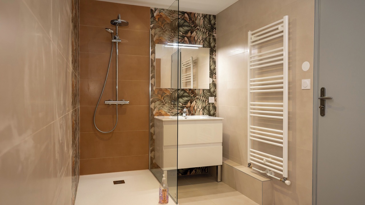 Photo of Bathroom in Saint-Vallier