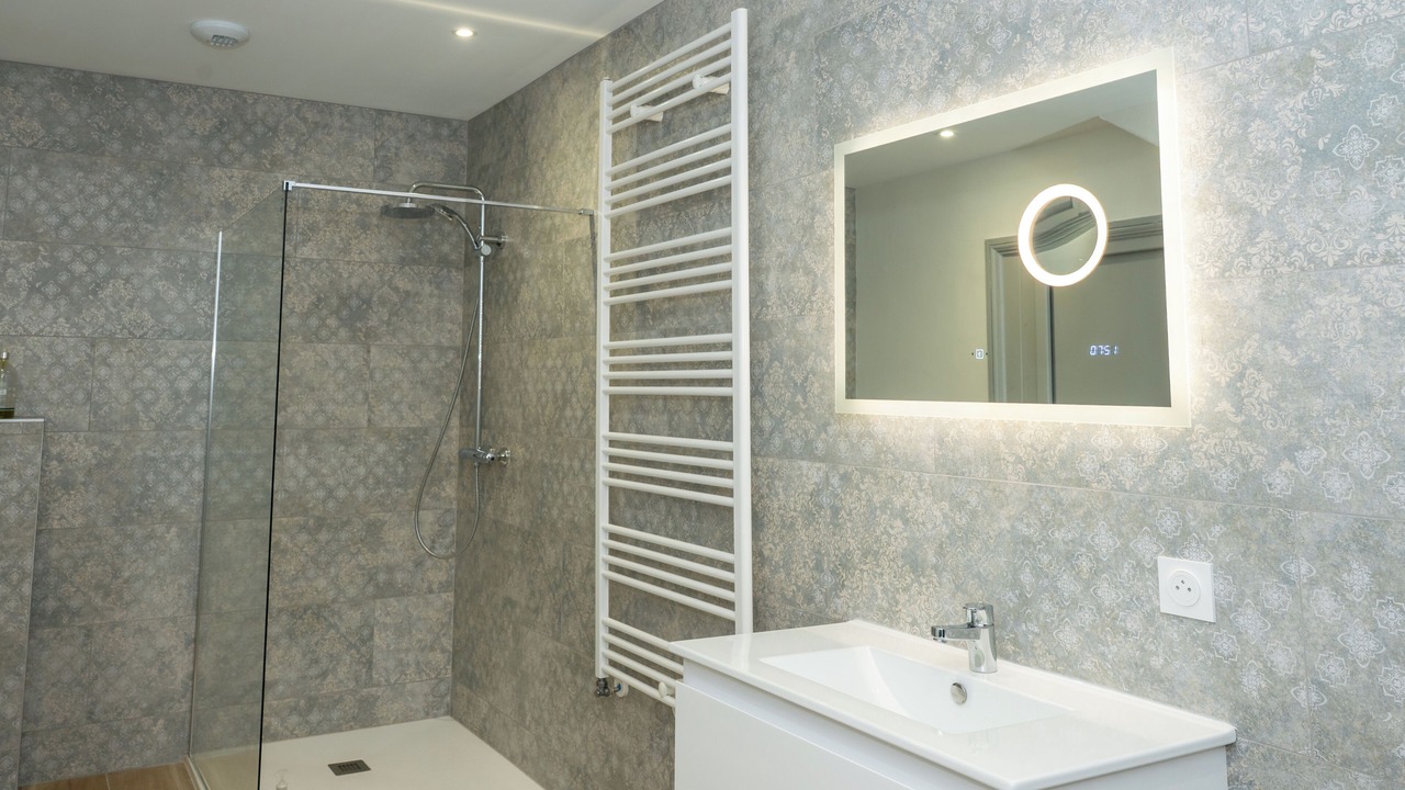 Photo of Bathroom in Saint-Vallier