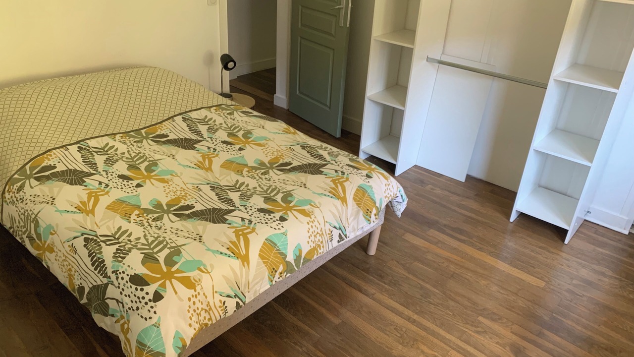 Photo of Bedroom in La Roche-Vineuse