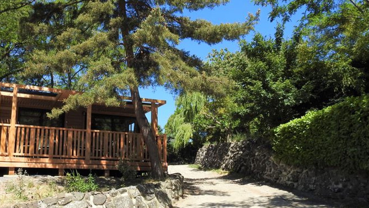 Photo of Outdoor in Darbres