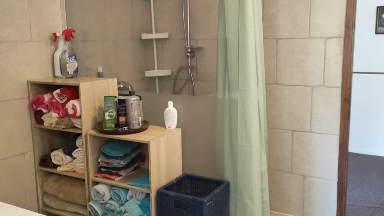 Photo of Bathroom in Fontenoy-le-Chateau