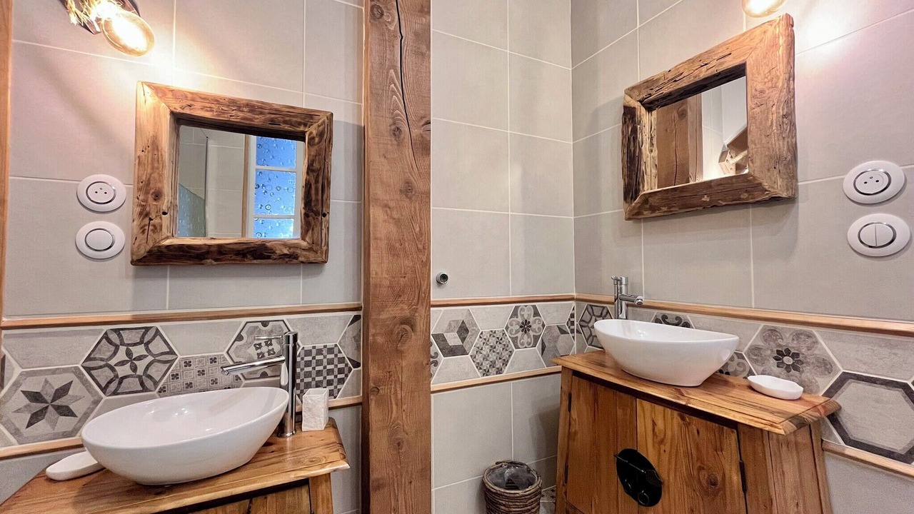 Photo of Bathroom in Meyras