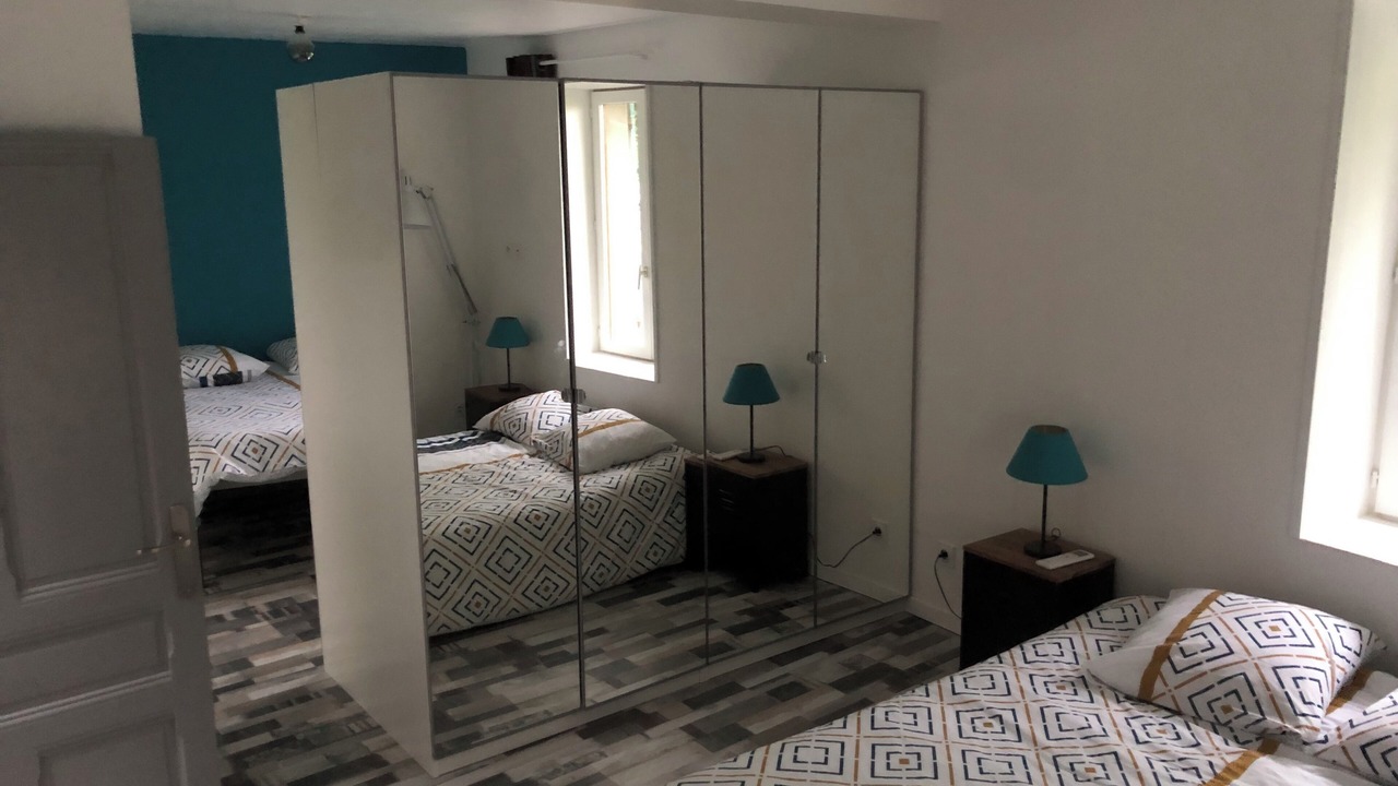 Photo of Bedroom in Albon