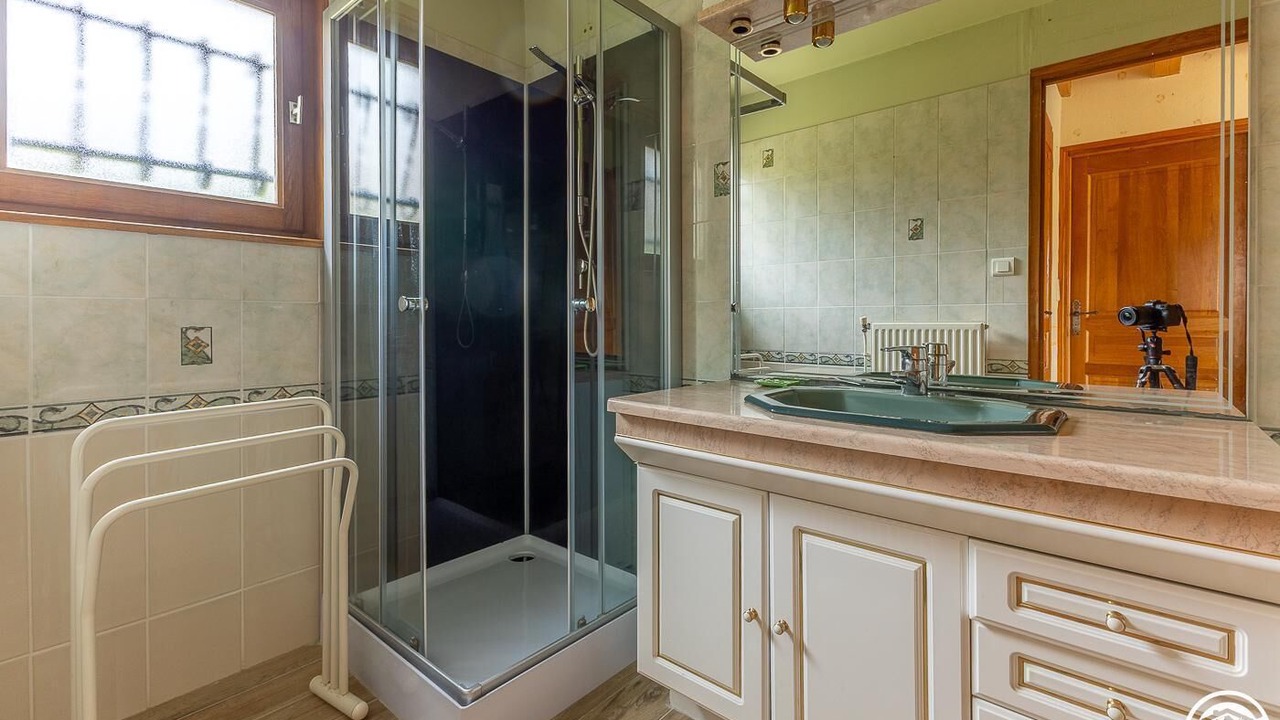 Photo of Bathroom in Vernet-la-Varenne